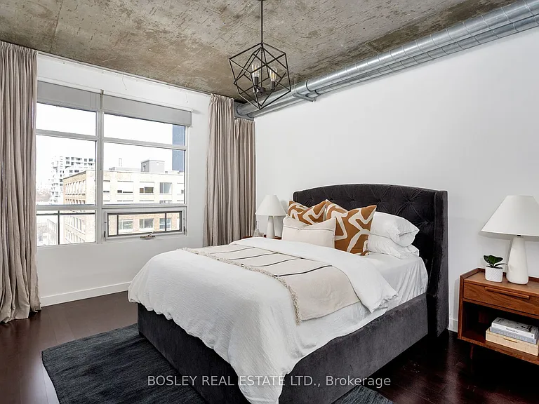 42 Camden St #703 — Photo 22