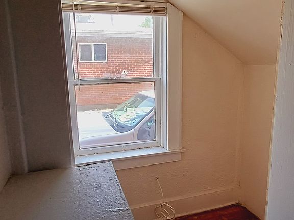 4th image of 1125 Los Angeles Dr #2
