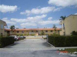 8701 SW 12th St APT 5, Miami, FL 33174