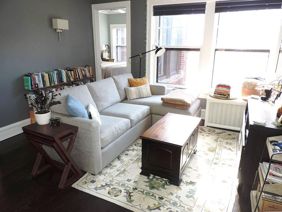 1st image of 852 Hinman Ave APT 3