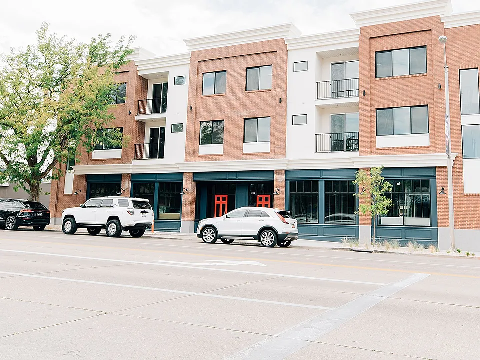 404 S Main St #201
