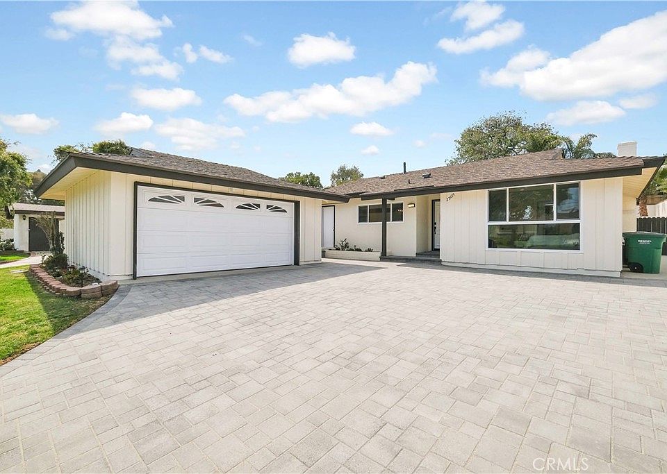 1st image of 27135 Shorewood Rd