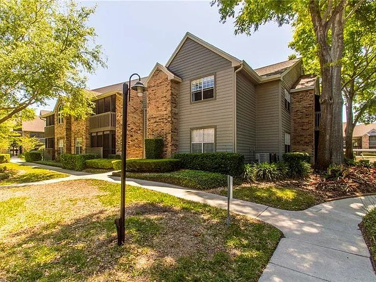 2500 Winding Creek Blvd — Photo 4