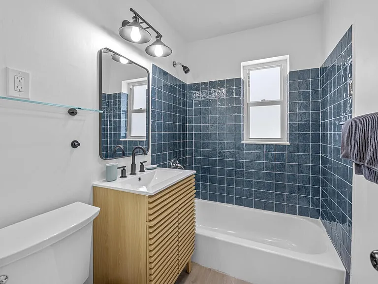 2021 Plunkett St #2019 — Photo 3