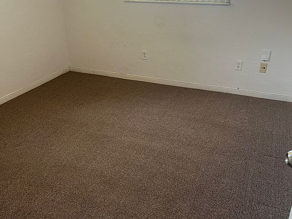 4th image of 421 Andrews St