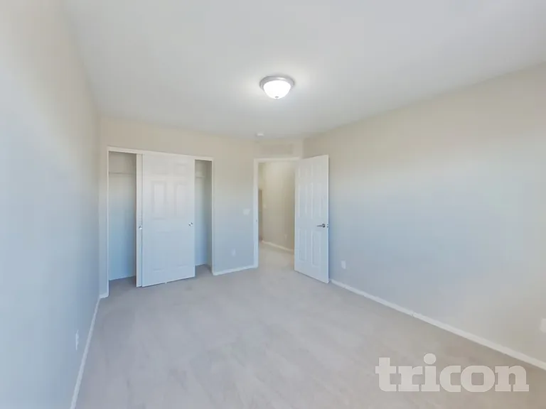 34113 N Alison Dr — Photo 16