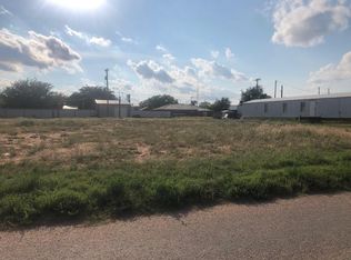 515 NE 3rd St, Seminole, TX 79360
