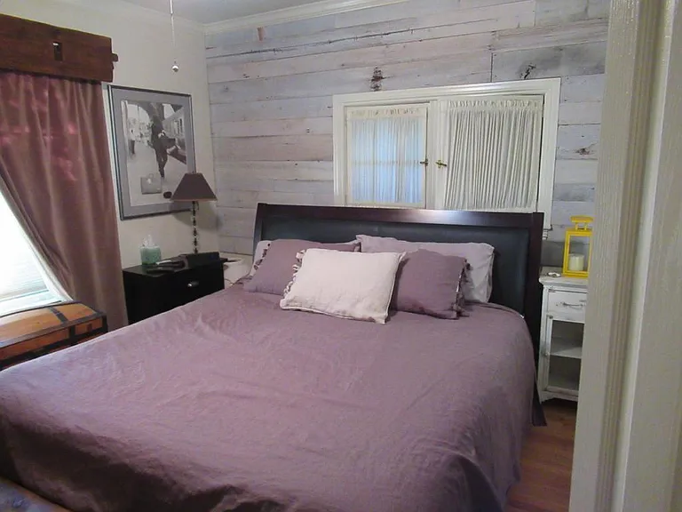1016 N Lafayette St — Photo 26