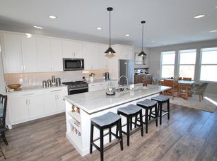 686 Satori Way, Chaska, MN 55318