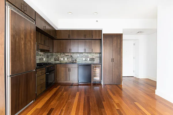 Rented by Compass | media 19