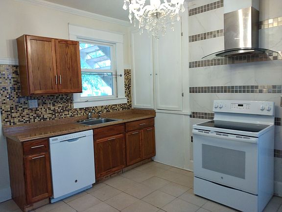 4th image of 703 E Colonial Dr APT A
