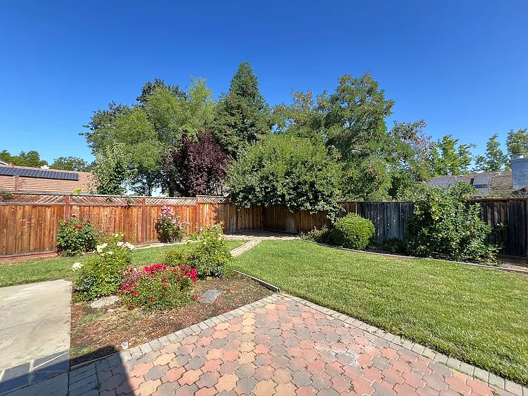6968 Sunridge Dr — Photo 31