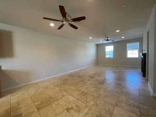 534 Camden Yards Way, El Cajon, CA 92020