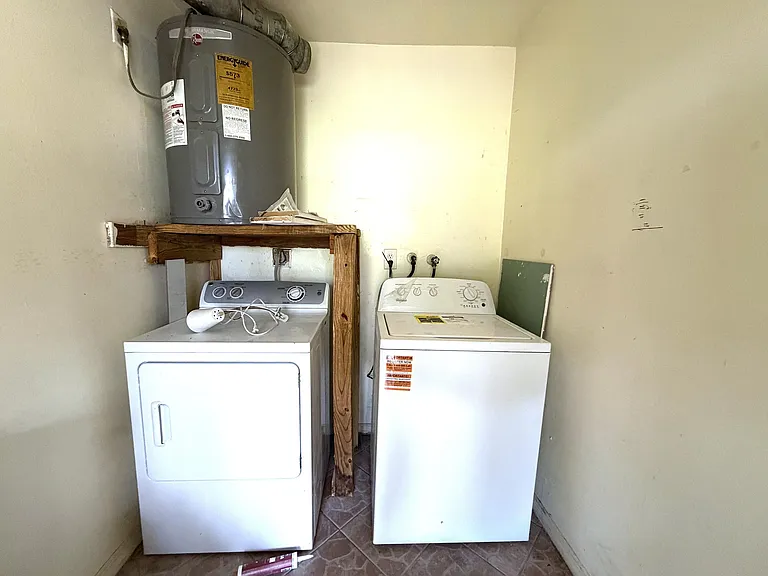 4019 Woodside Dr — Photo 18