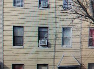 1661 Hancock St, Flushing, NY 11385