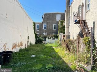 242 Broomall St, Chester, PA 19013