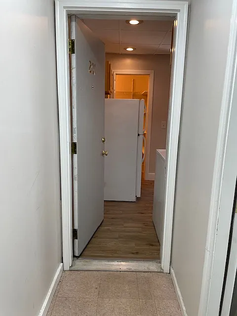 2214 Broad St — Photo 2