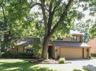 905 51st St, West Des Moines, IA 50265