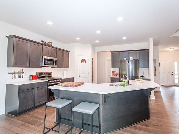 4th image of 35430 Mineral Springs Blvd