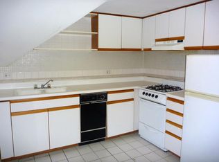 8 E Transit St APT 4, Providence, RI 02906