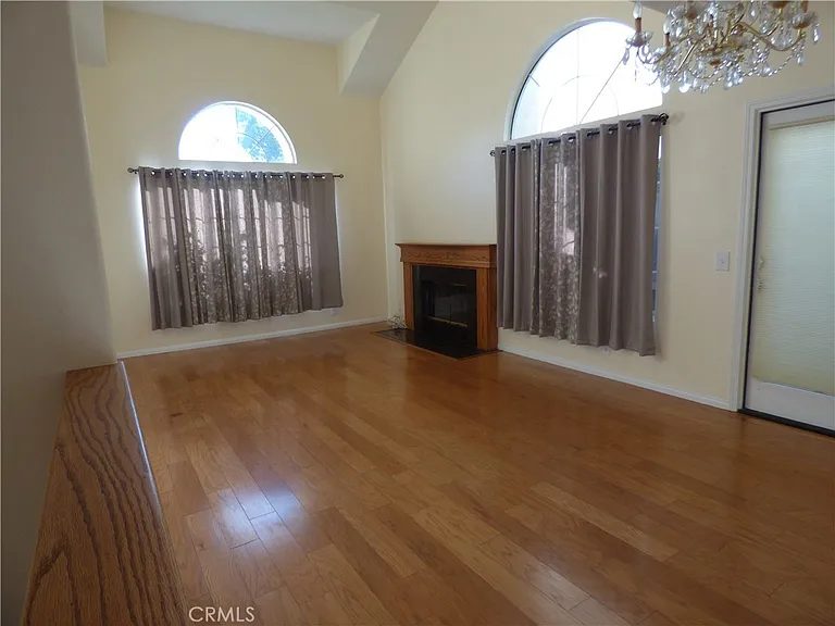 516 Monteleone Ave — Photo 5