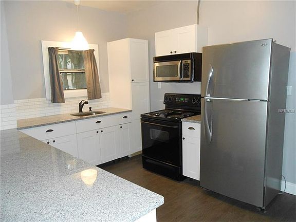 5th image of 119 W Highland St