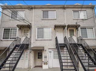 122 Fingerboard Rd APT F, Staten Island, NY 10305