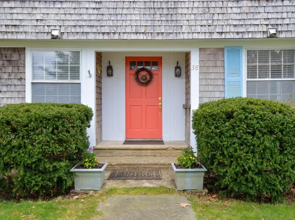 38 Dexter Avenue, Sandwich, MA 02563