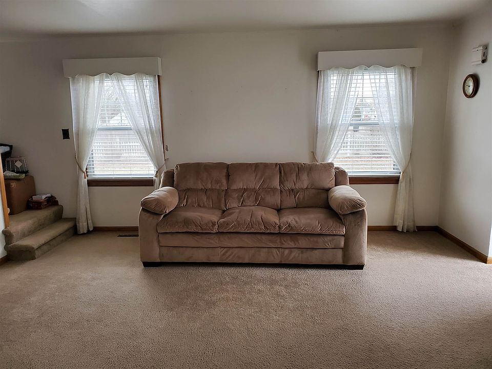 2nd image of 724 Concord Ave
