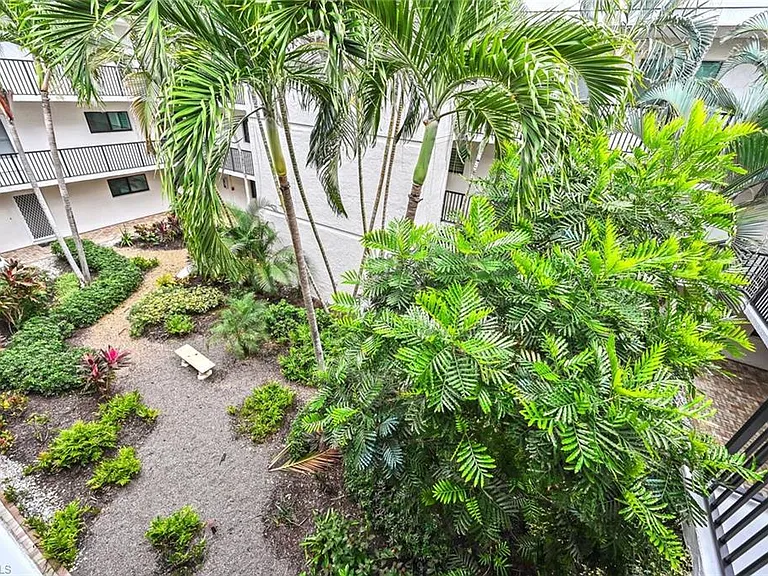 788 Park Shore Dr #G17 — Photo 11