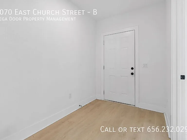 1070 E Church St #B — Photo 13