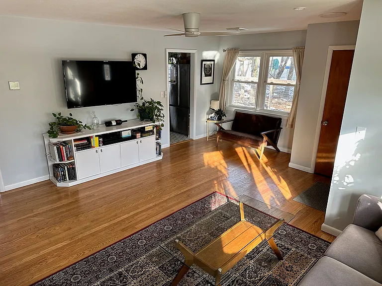 4 Maplewood Dr — Photo 10