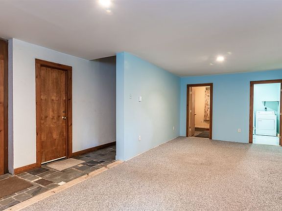 4th image of 16 Chagnon Ln #A