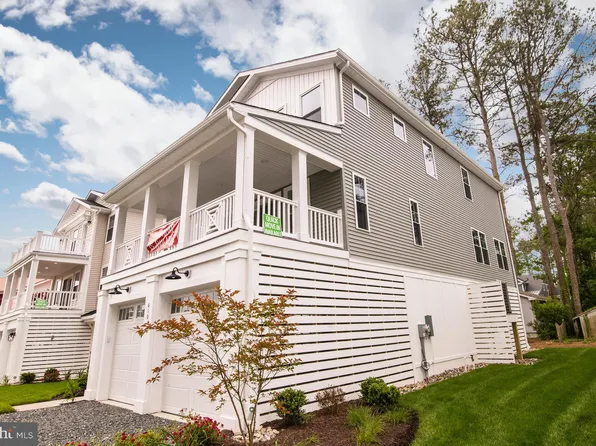 610 5th St, Bethany Beach, DE 19930