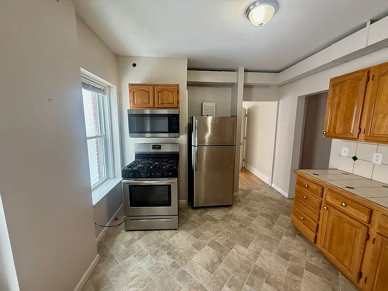 23 Millbury St — Photo 10