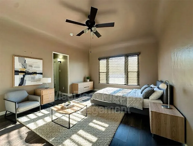 1030 Leonard Ave #5