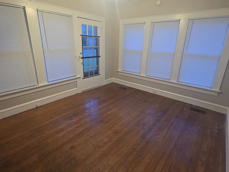 2900 Gorman Ave — Photo 11