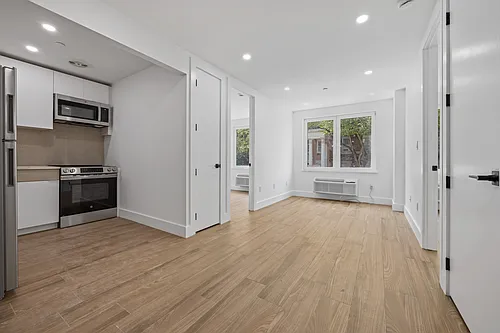 177 Rochester Ave #1C Photo 1