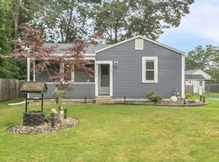 5 Hickory Ave, Westfield, MA 01085