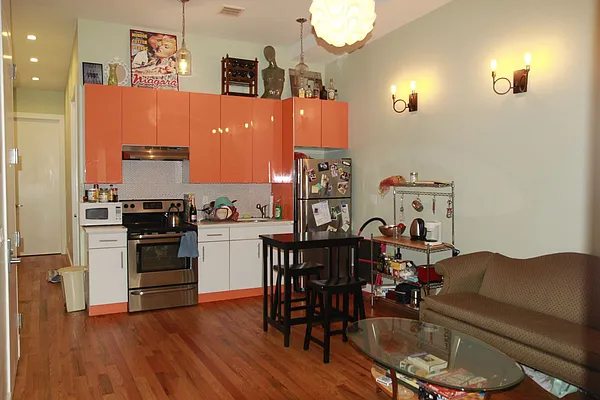 Rented by Rennit Inc. | media 38