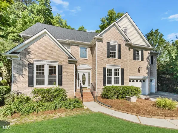 116 Forest Edge Dr, Cary, NC 27518
