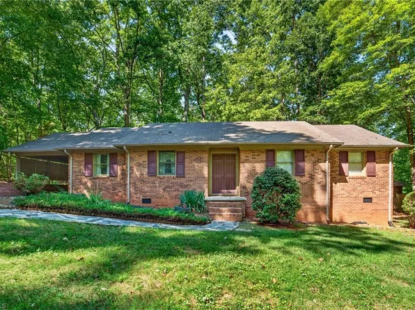 1484 Walker Rd, Asheboro, NC 27205