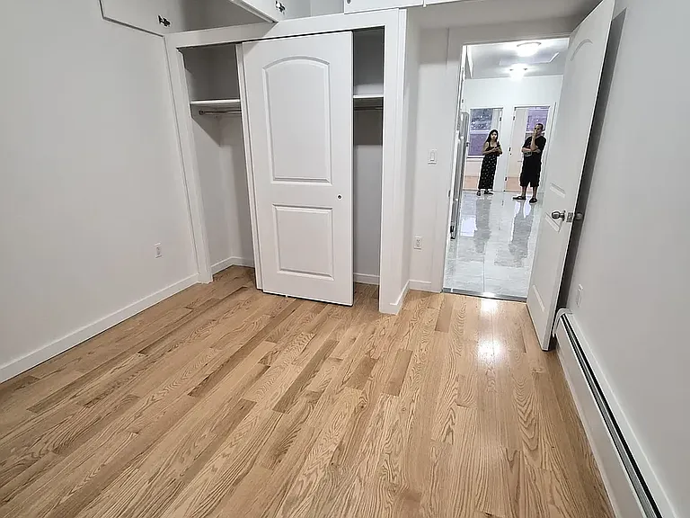 545 72nd St #2 — Photo 3