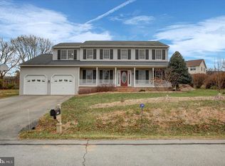 12930 Oak Hill Ave, Hagerstown, MD 21742