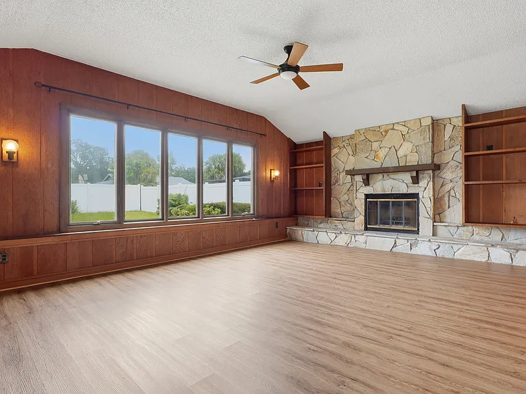14505 Farm Hills Pl — Photo 14
