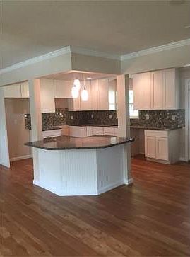 4th image of 2325 Bonita Ave