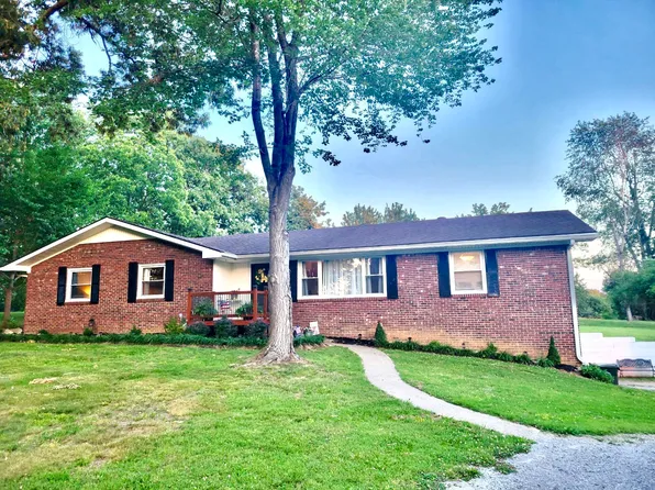 70 Maple Ct, Calvert City, KY 42029