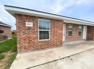 899 Hampton Ln #C, Iowa, LA 70647
