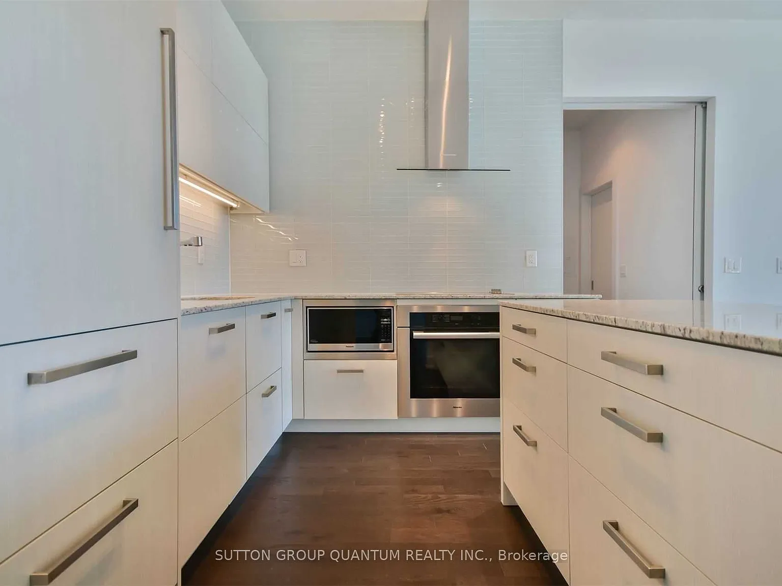 The Residences Of 3018 Yonge In Lawrence Park — Photo 4