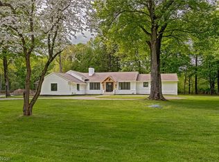 7121 Gates Mills Blvd, Gates Mills, OH 44040